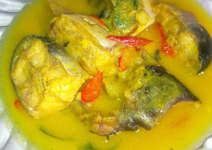 Ikan Patin Bumbu Kuning