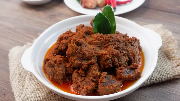 Rendang babi